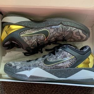 Kobe Zoom Prelude 11